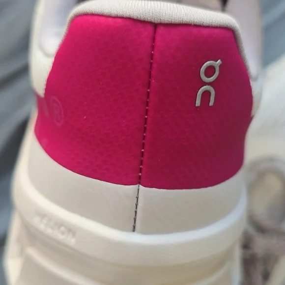 On Cloudmonster Women's Sneakers, Size 7.5, Retail $170.00 USD, Ivory/Grenadine